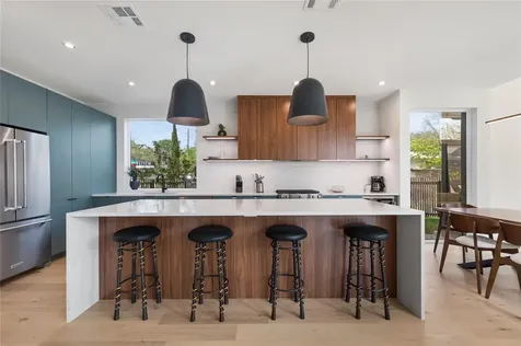 3201 Holton Street Austin TX 78702