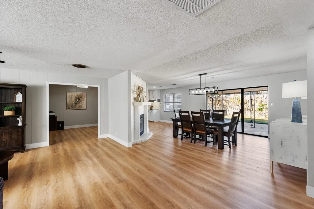 139 E Cottonwood Drive Granite Shoals TX 78654