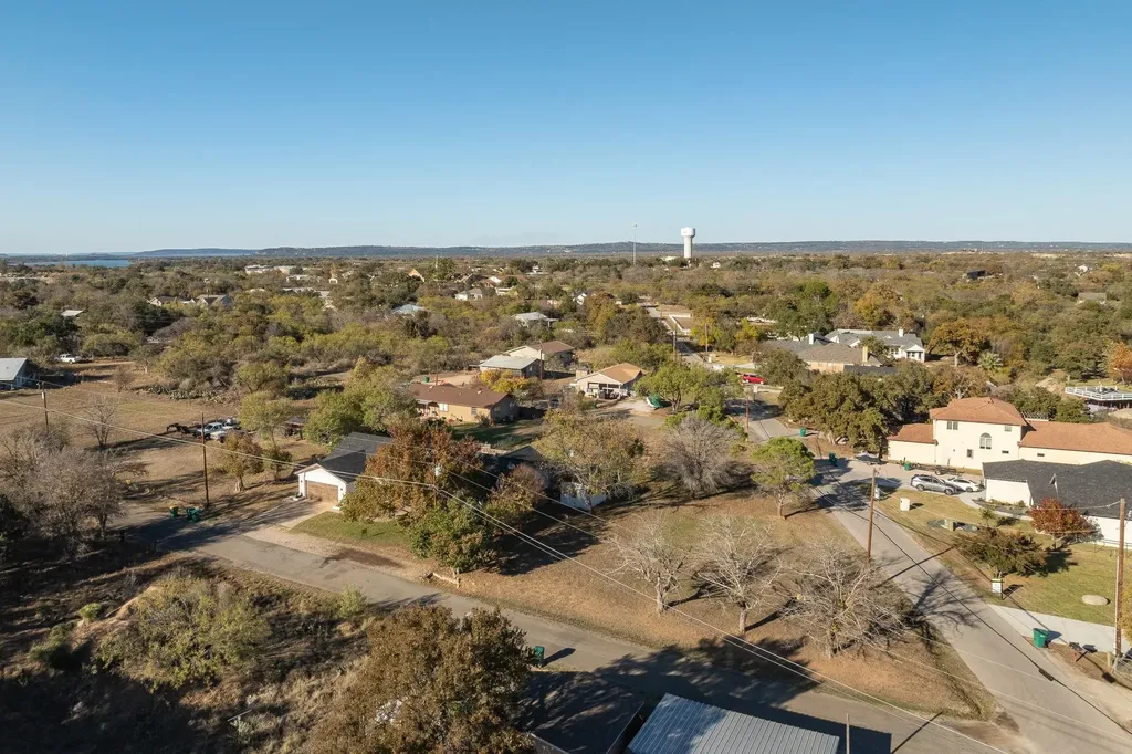 139 E Cottonwood Drive Granite Shoals TX 78654