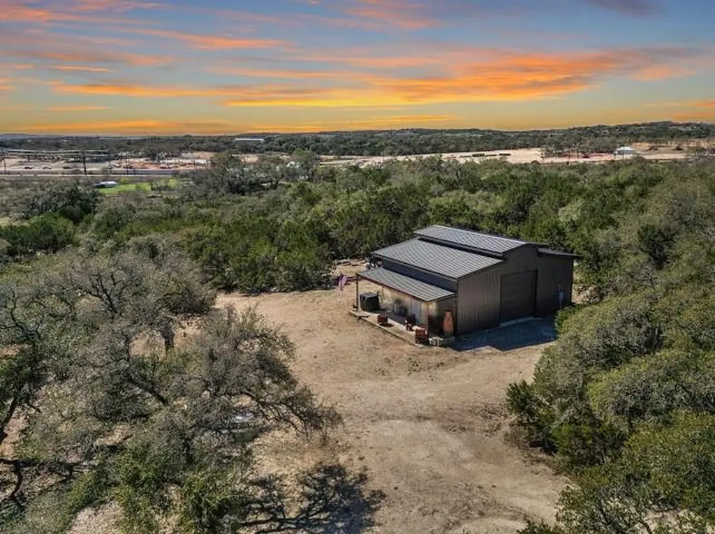 274 Ira Hill Road Dripping Springs TX 78620
