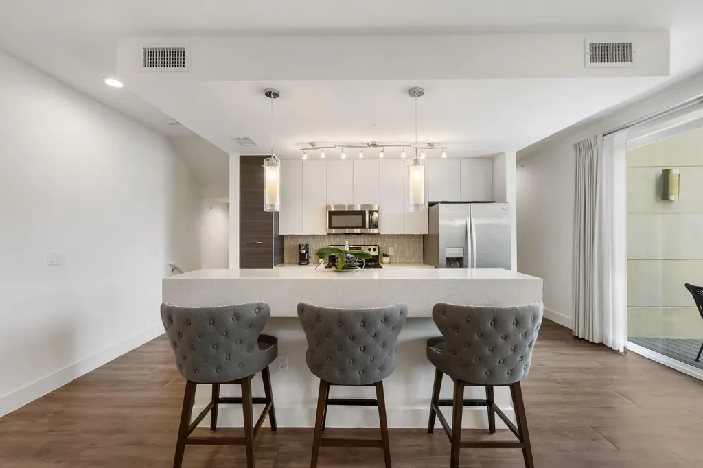604 North Bluff Drive Austin TX 78745