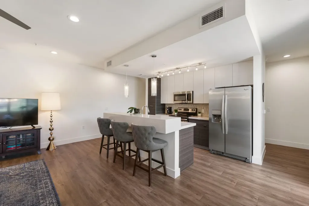 604 North Bluff Drive Austin TX 78745