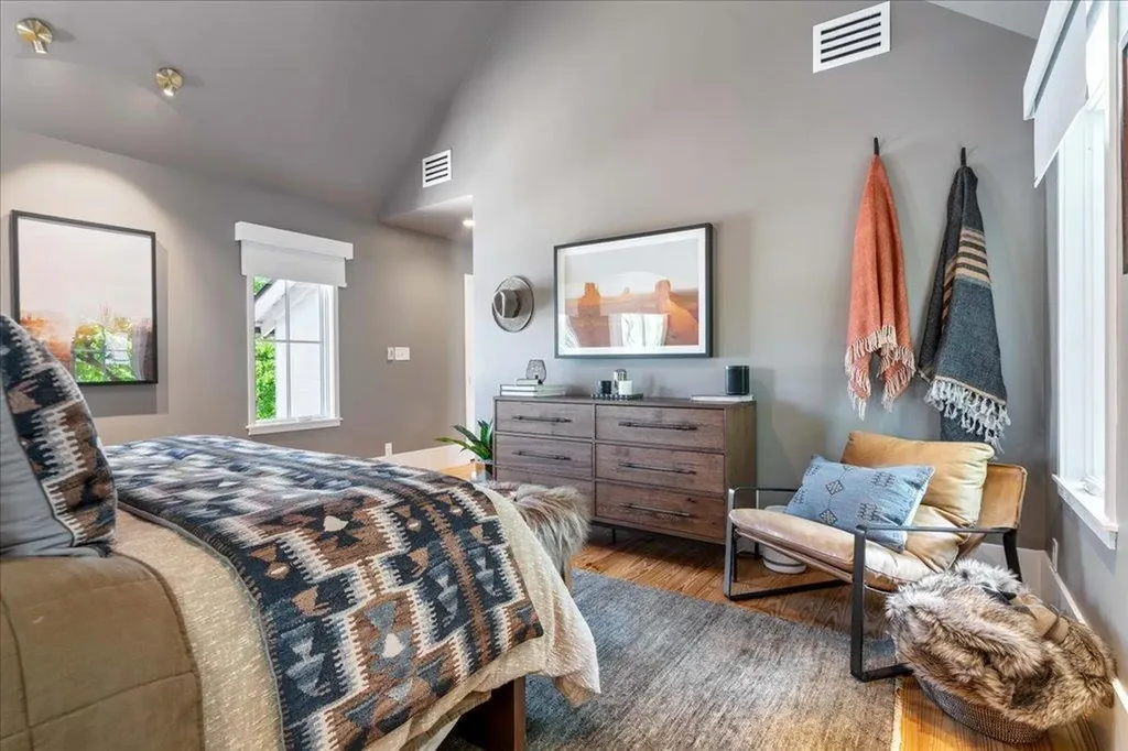 1306 Clifford Avenue Austin TX 78702