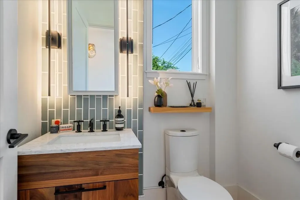 1306 Clifford Avenue Austin TX 78702