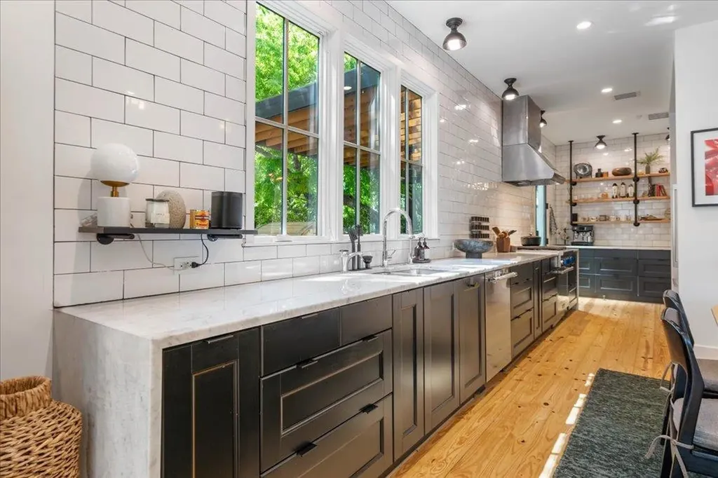 1306 Clifford Avenue Austin TX 78702