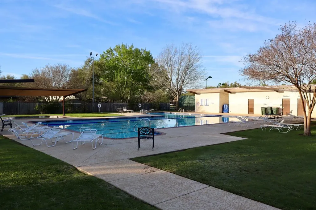 6925 Robert Dixon Drive Austin TX 78749
