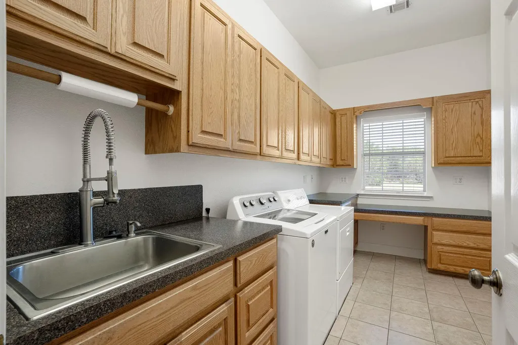 2110 County Road 285 Liberty Hill TX 78642