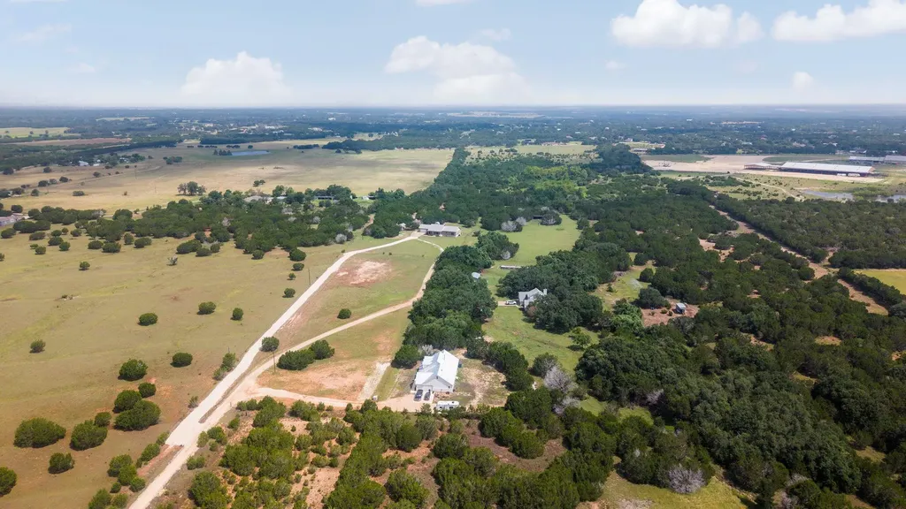 2110 County Road 285 Liberty Hill TX 78642