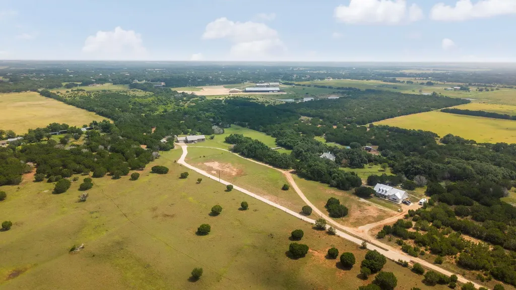 2110 County Road 285 Liberty Hill TX 78642