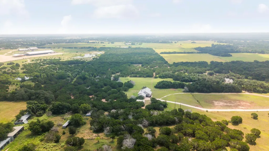 2110 County Road 285 Liberty Hill TX 78642