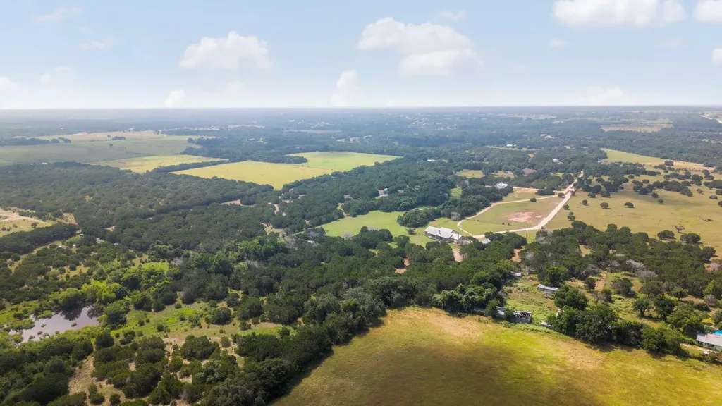 2110 County Road 285 Liberty Hill TX 78642