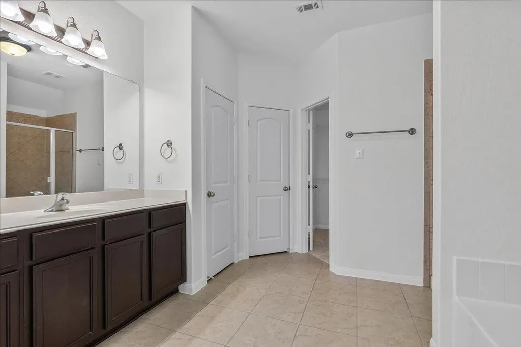 19513 Smith Gin Street Manor TX 78653