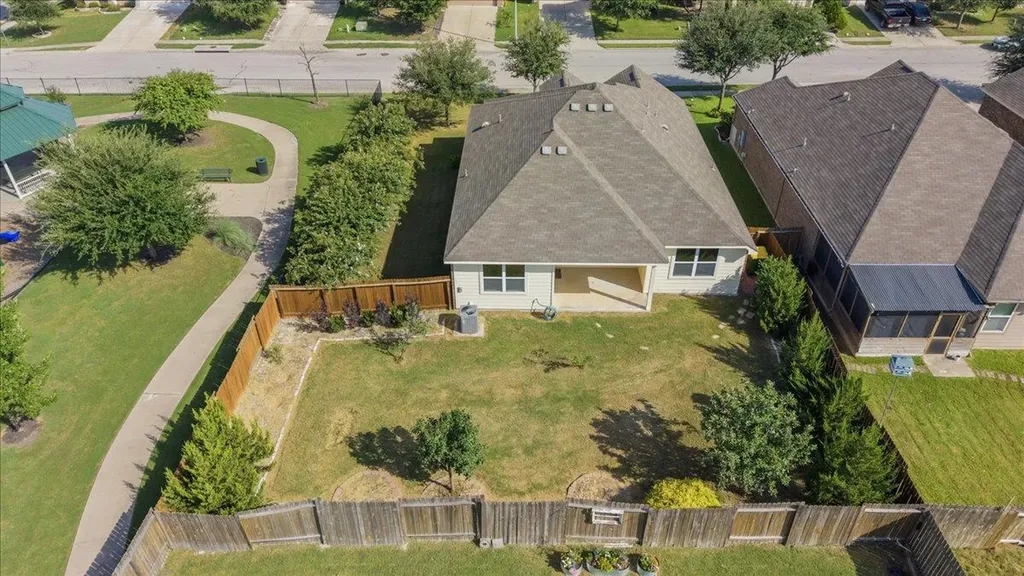 19513 Smith Gin Street Manor TX 78653