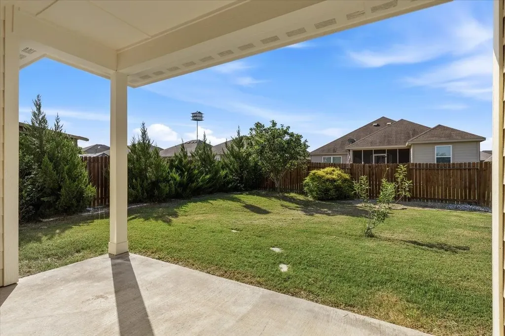 19513 Smith Gin Street Manor TX 78653