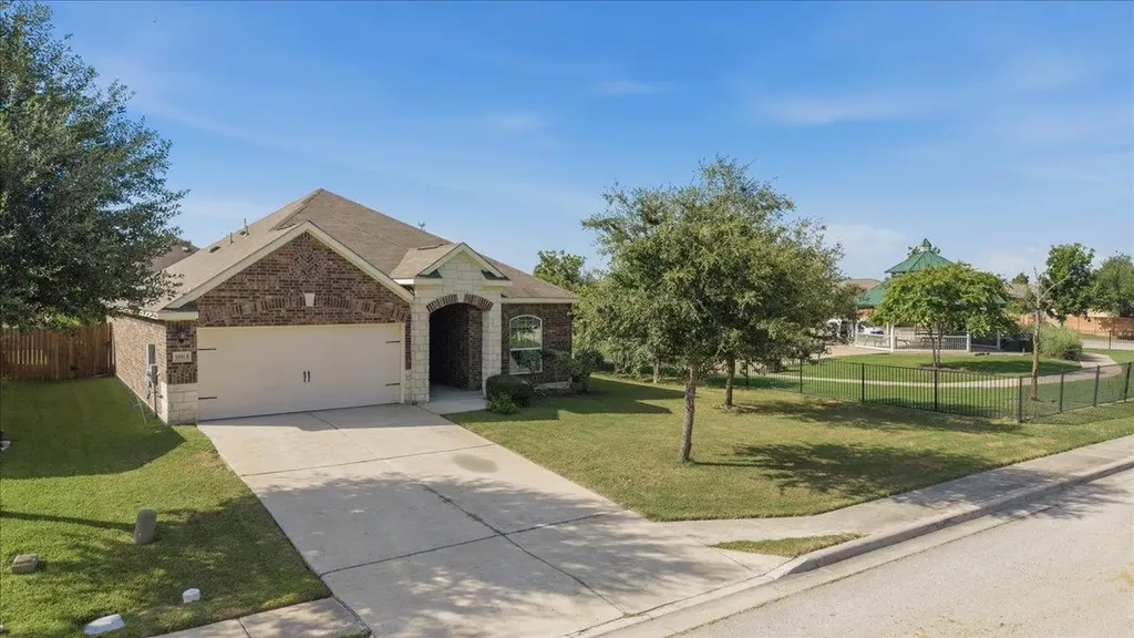 19513 Smith Gin Street Manor TX 78653