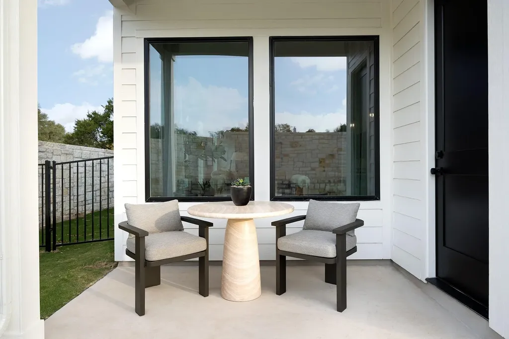8006 Bird Song Circle Austin TX 78745