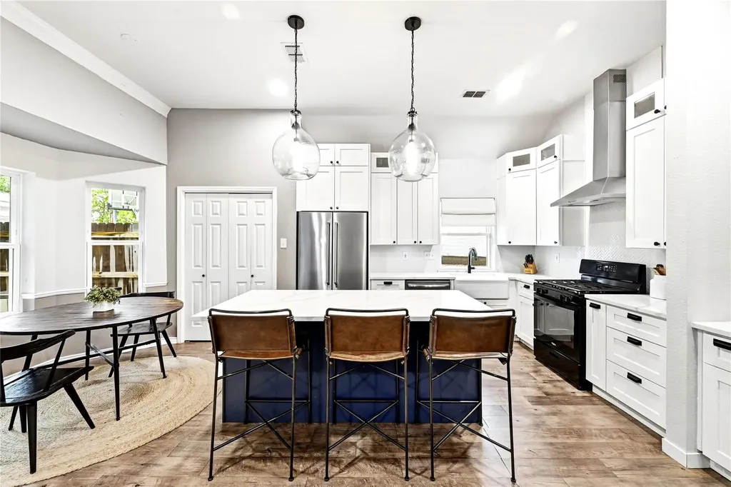 6404 Danvers Court Austin TX 78739