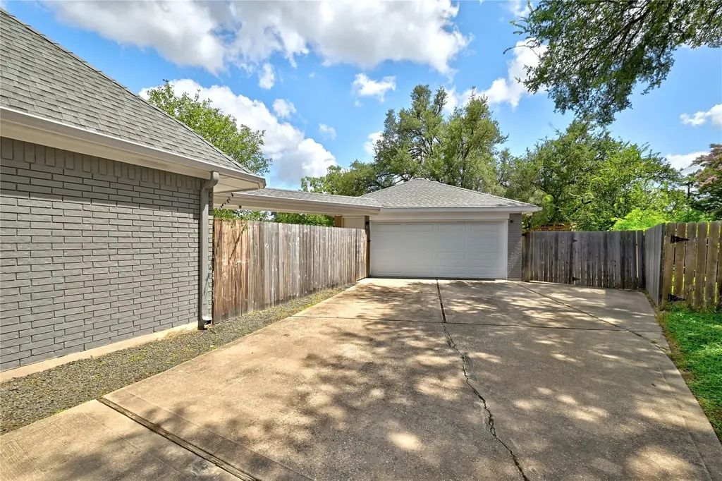 6404 Danvers Court Austin TX 78739
