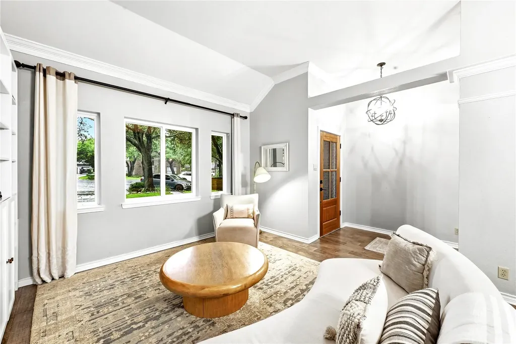 6404 Danvers Court Austin TX 78739
