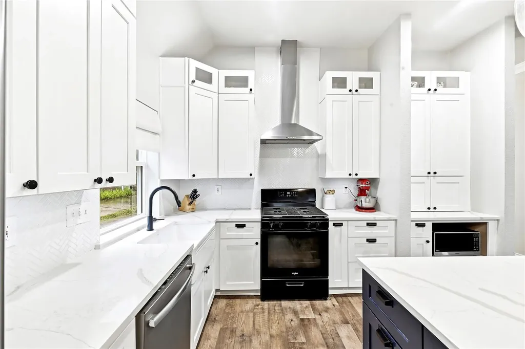6404 Danvers Court Austin TX 78739