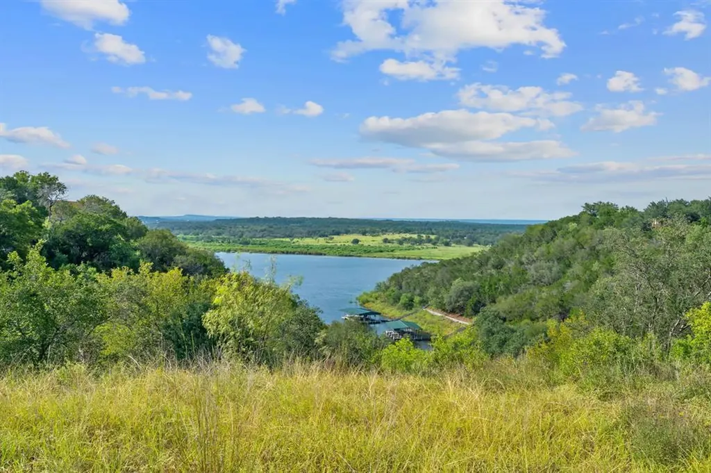 100 & 200 Contrails Way Spicewood TX 78669