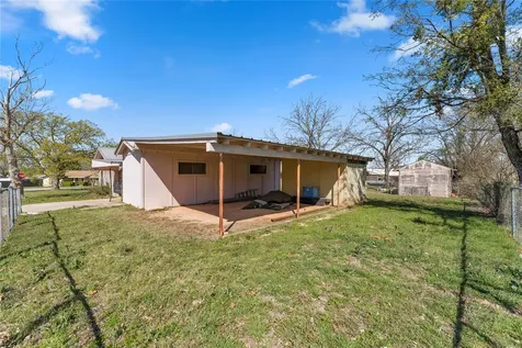 901 N Hill Street Burnet TX 78611