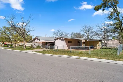 901 N Hill Street Burnet TX 78611
