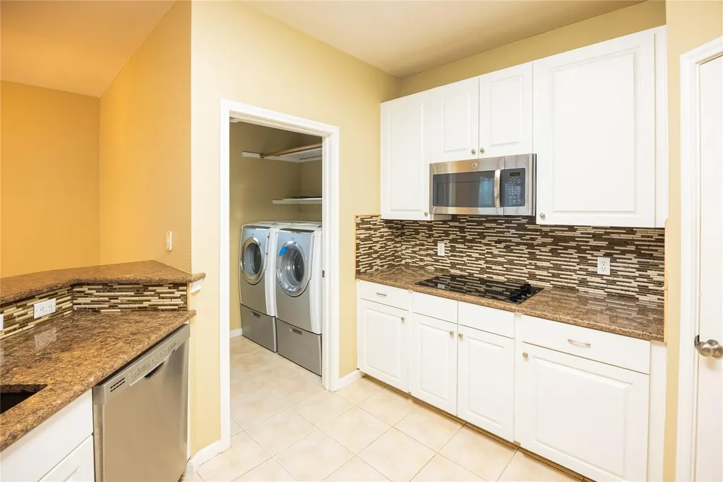 1105 Clemson Cove Pflugerville TX 78660