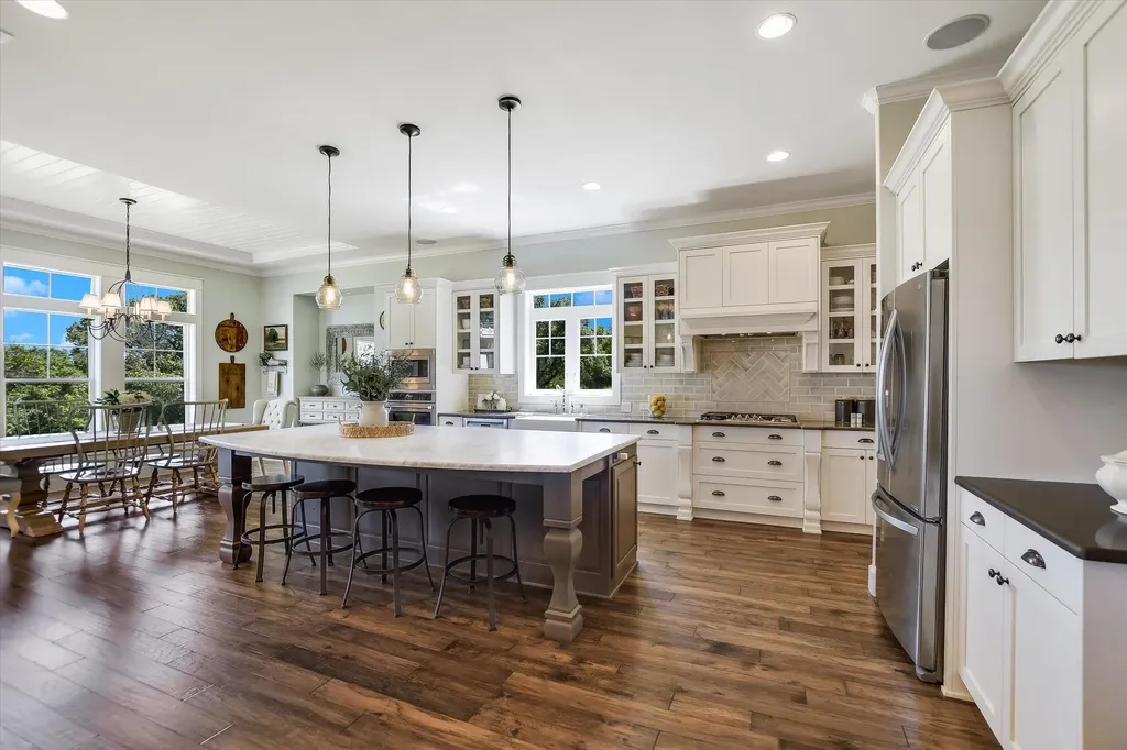 600 Abbey Road Liberty Hill TX 78642