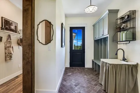 600 Abbey Road Liberty Hill TX 78642