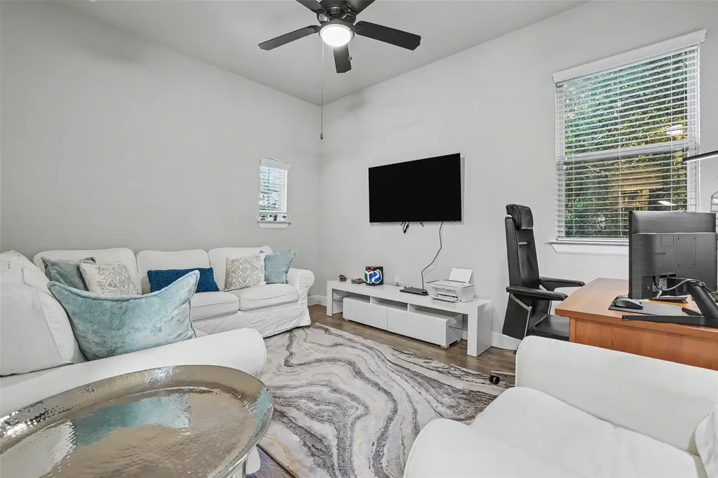 2304 Vaquero Cove Leander TX 78641