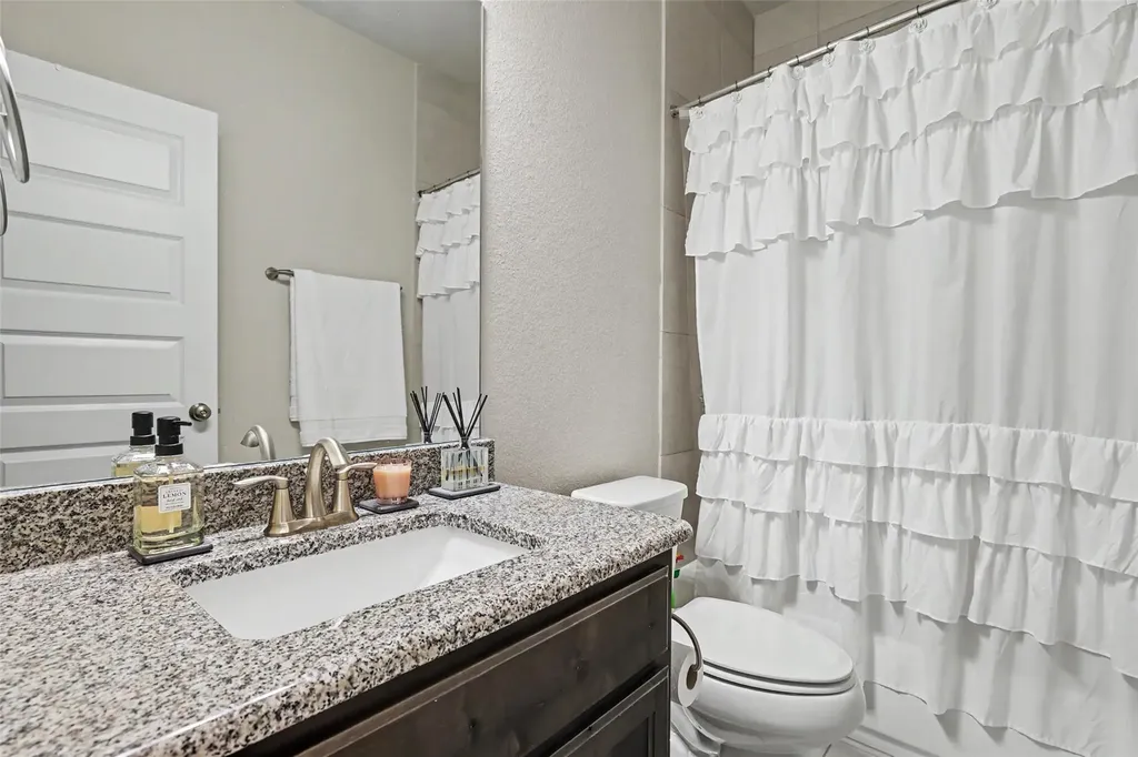 2304 Vaquero Cove Leander TX 78641