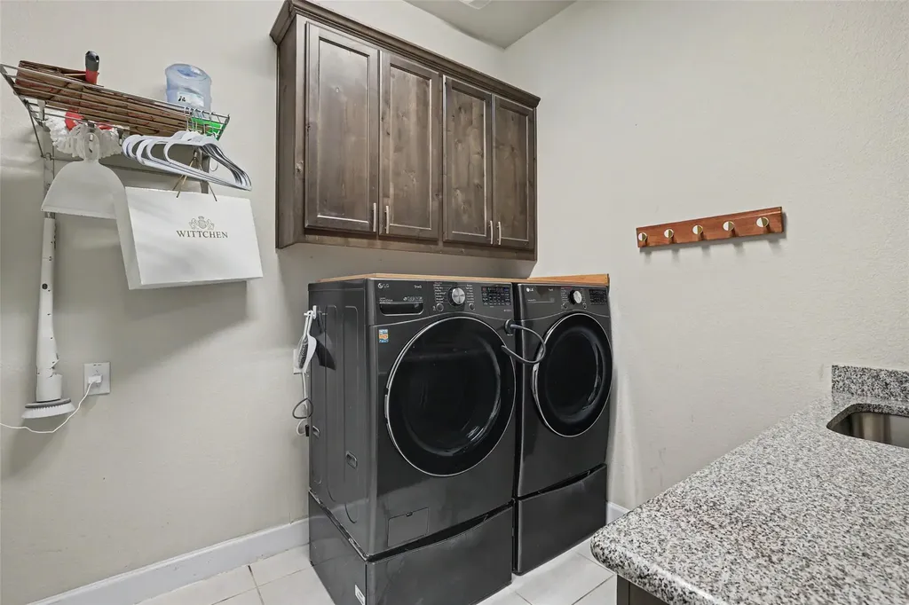 2304 Vaquero Cove Leander TX 78641