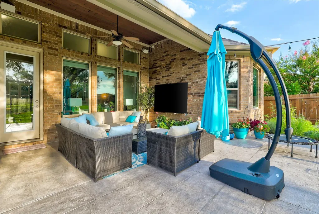 2304 Vaquero Cove Leander TX 78641