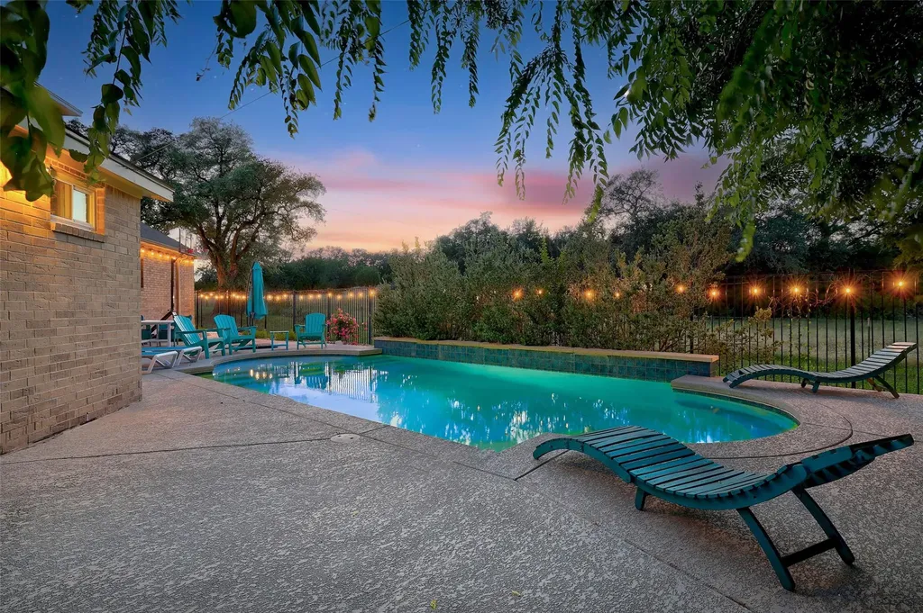 2304 Vaquero Cove Leander TX 78641