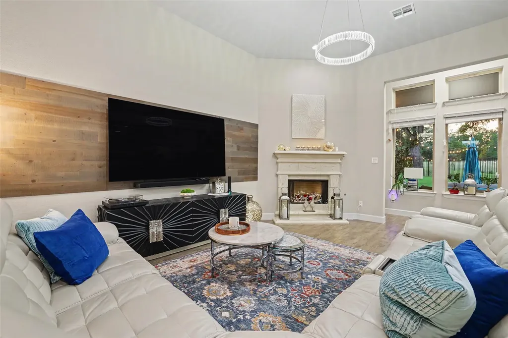 2304 Vaquero Cove Leander TX 78641
