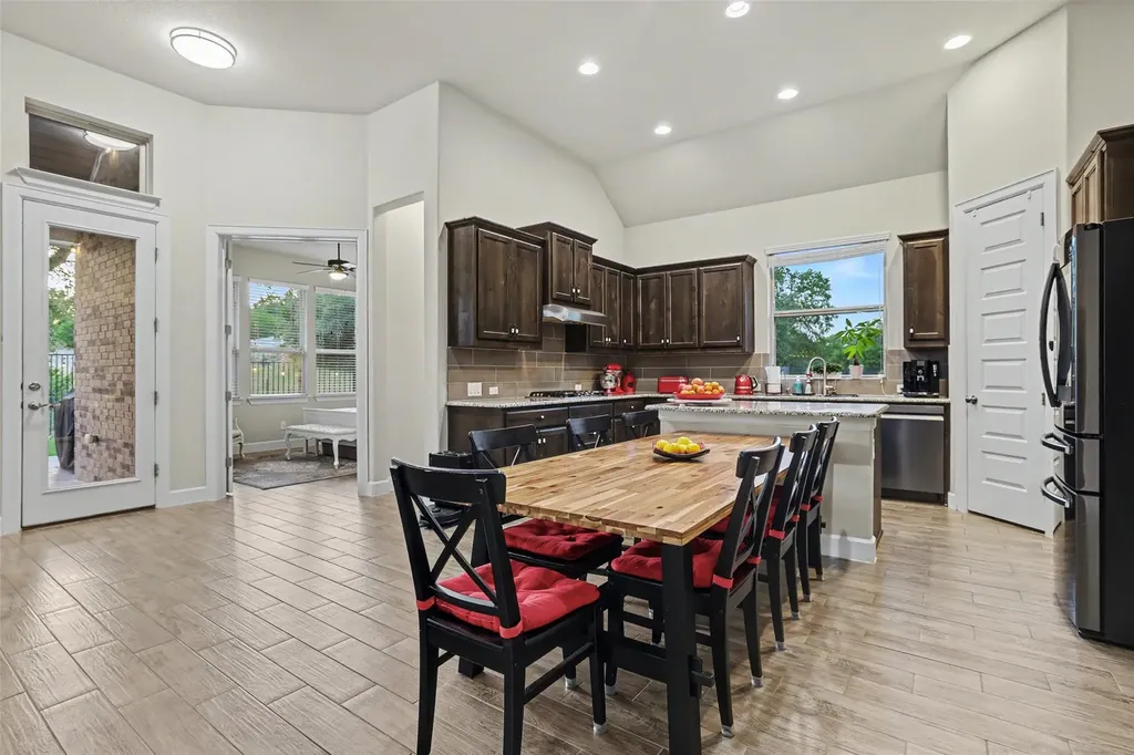 2304 Vaquero Cove Leander TX 78641