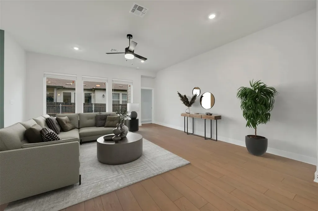 271 Twistleaf Drive Buda TX 78610