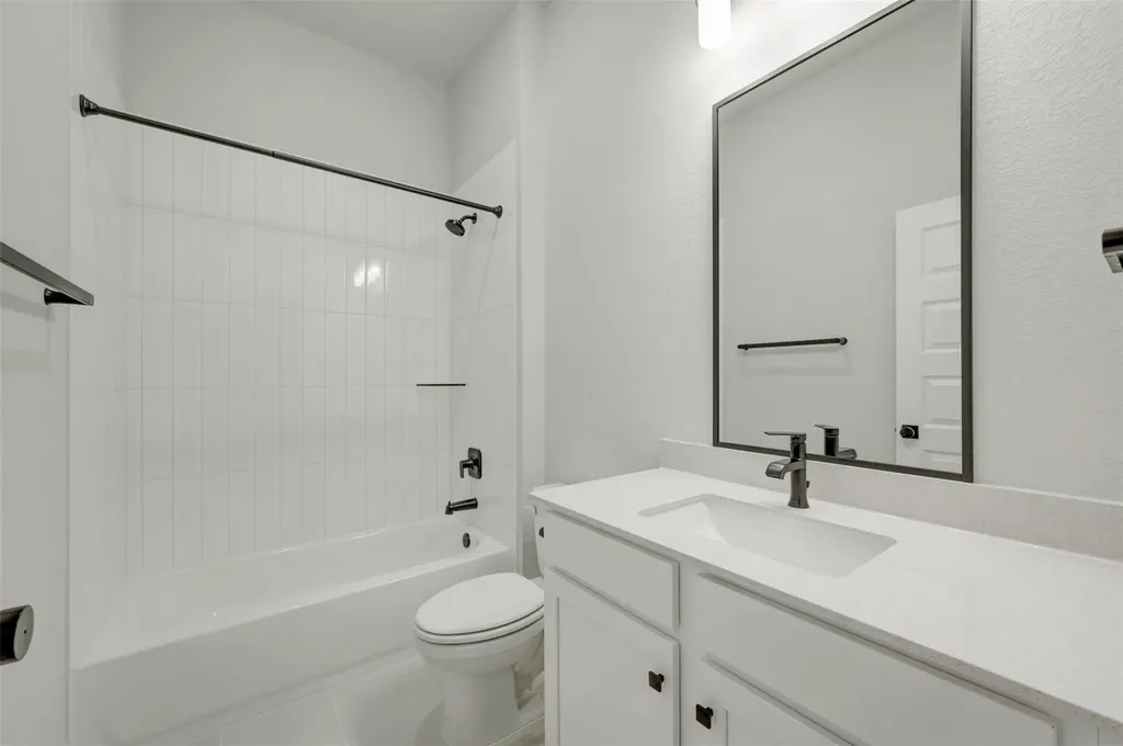 271 Twistleaf Drive Buda TX 78610