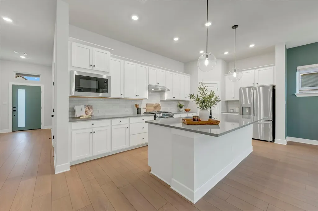 271 Twistleaf Drive Buda TX 78610