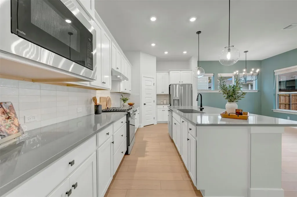 271 Twistleaf Drive Buda TX 78610