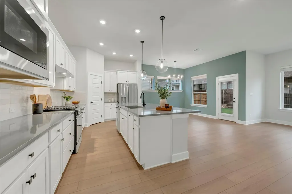 271 Twistleaf Drive Buda TX 78610