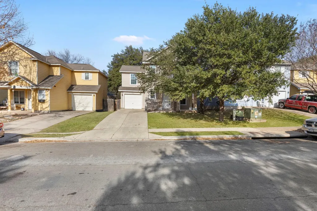 2110 Nogales Trail Austin TX 78744