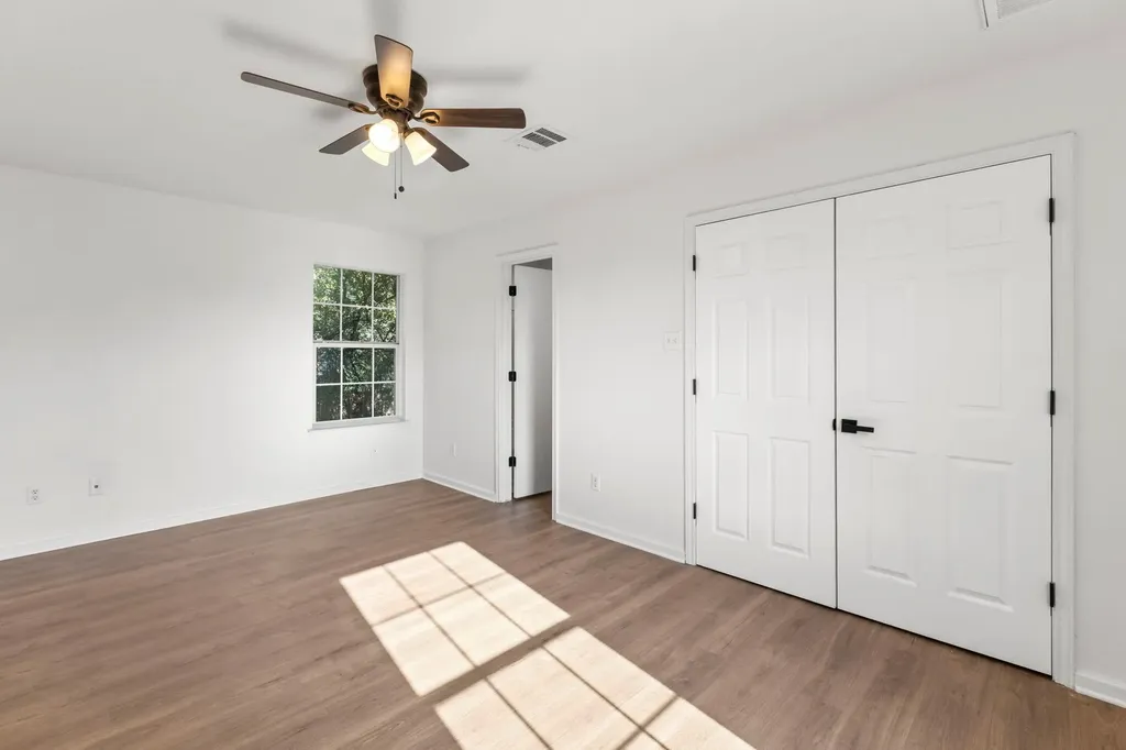 2110 Nogales Trail Austin TX 78744