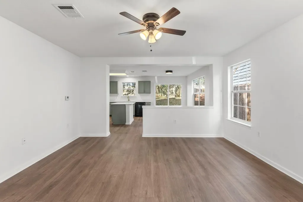 2110 Nogales Trail Austin TX 78744