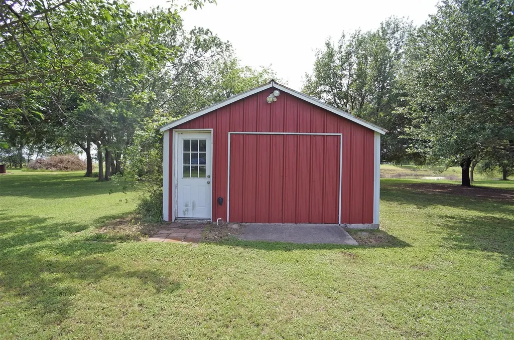 1610 County Road 463 Elgin TX 78621