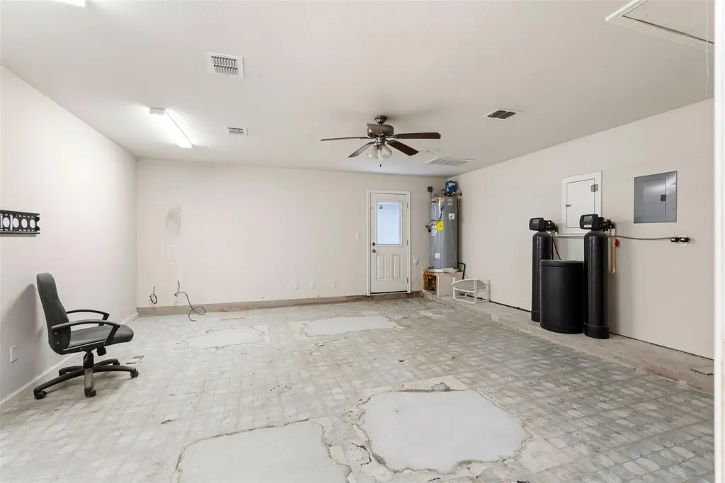 1156 Woodlands Drive Kyle TX 78640