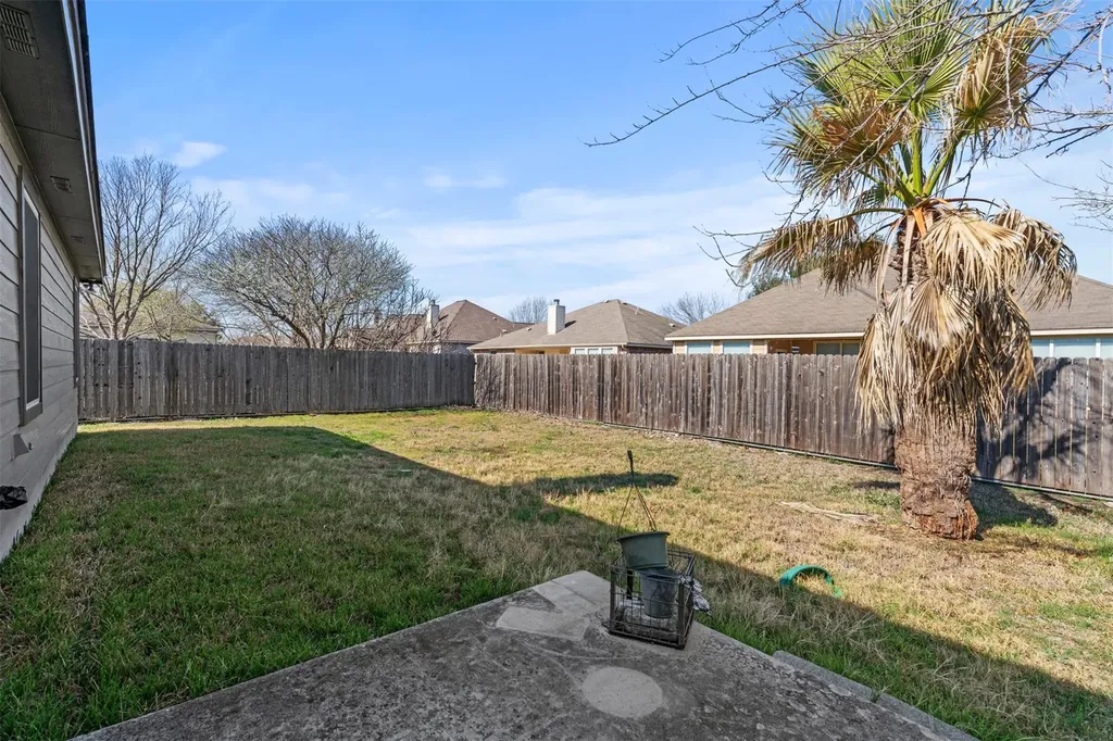 1156 Woodlands Drive Kyle TX 78640