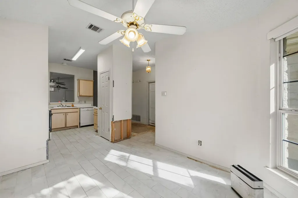 8128 Huddleston Lane Austin TX 78748