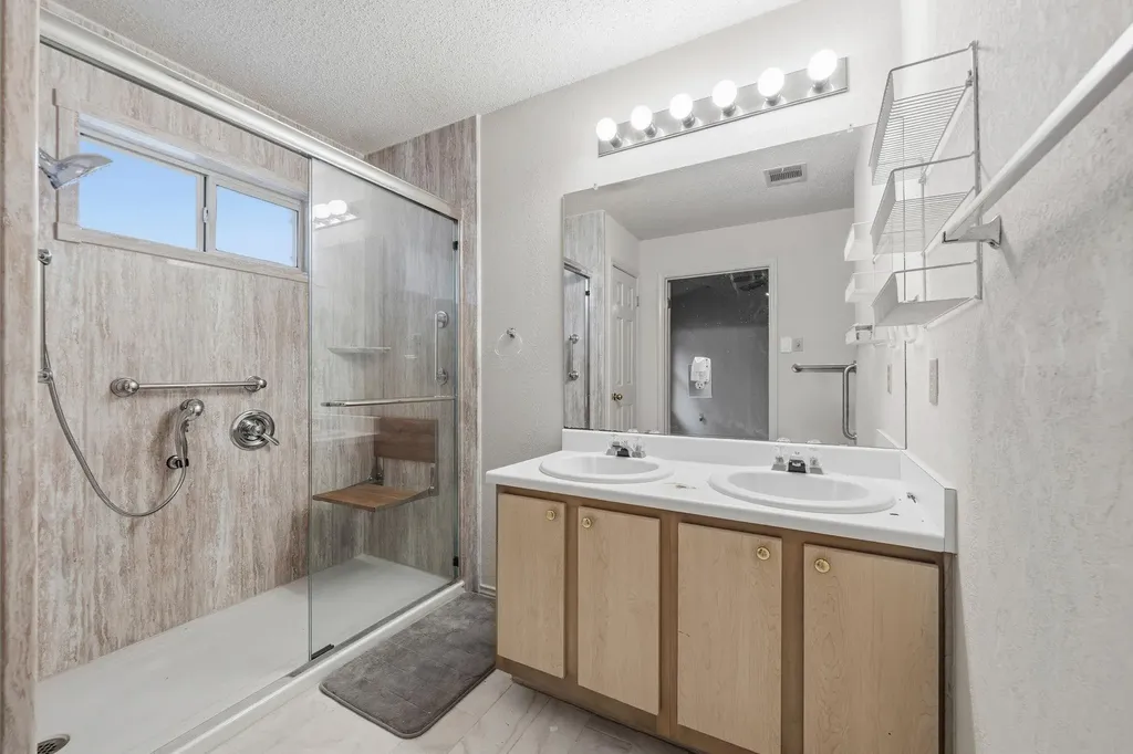8128 Huddleston Lane Austin TX 78748